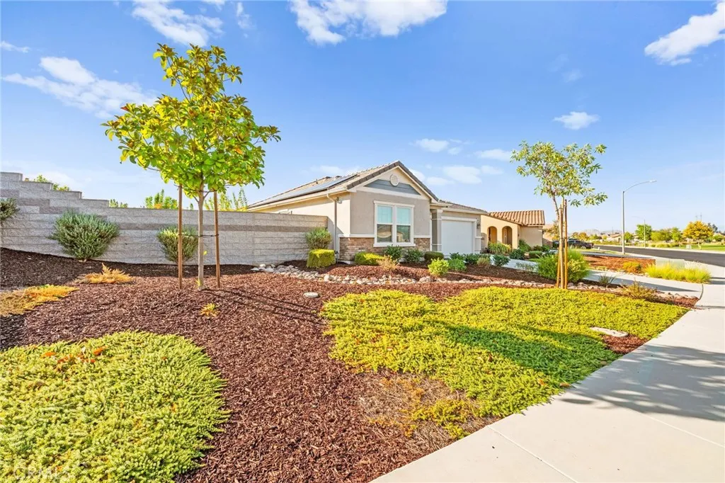 27878 Calle Talavera, Menifee, California 92585 home-pic-4